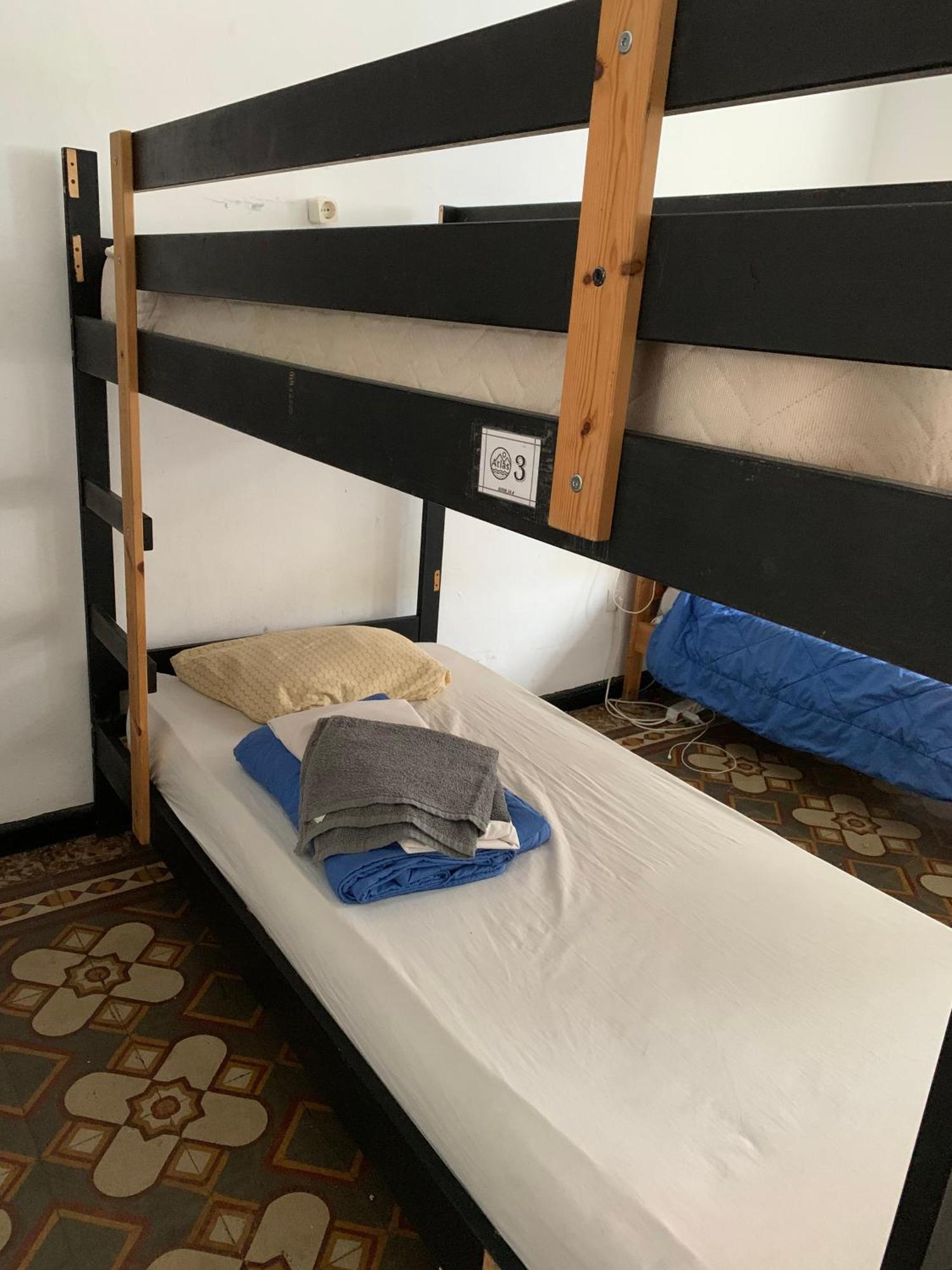 Atlas Hostel *